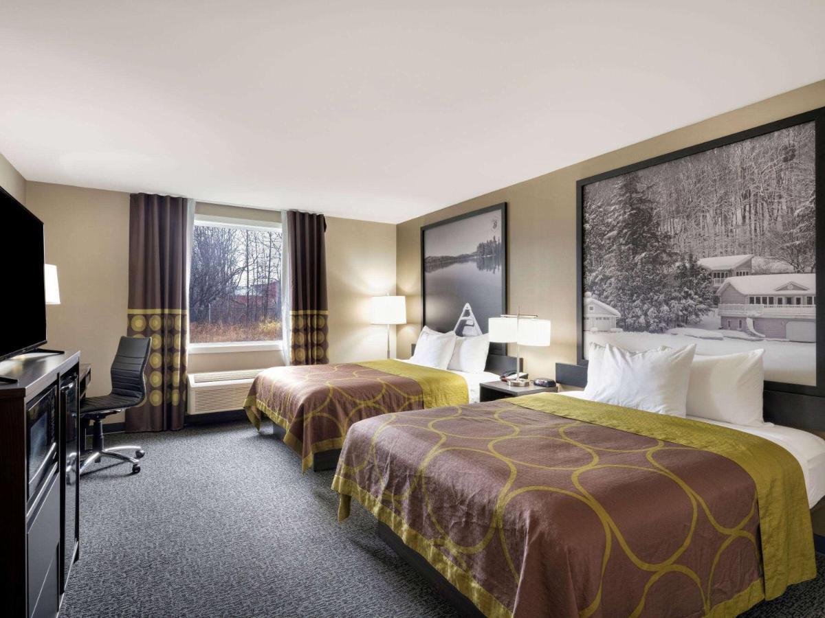 Super 8 By Wyndham Moosonee Otel Dış mekan fotoğraf