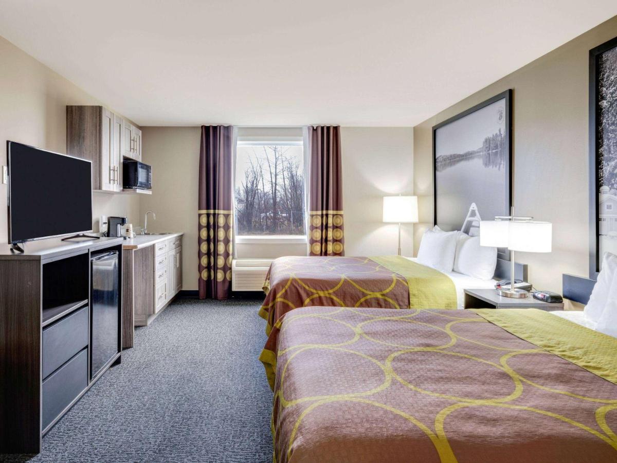 Super 8 By Wyndham Moosonee Otel Dış mekan fotoğraf
